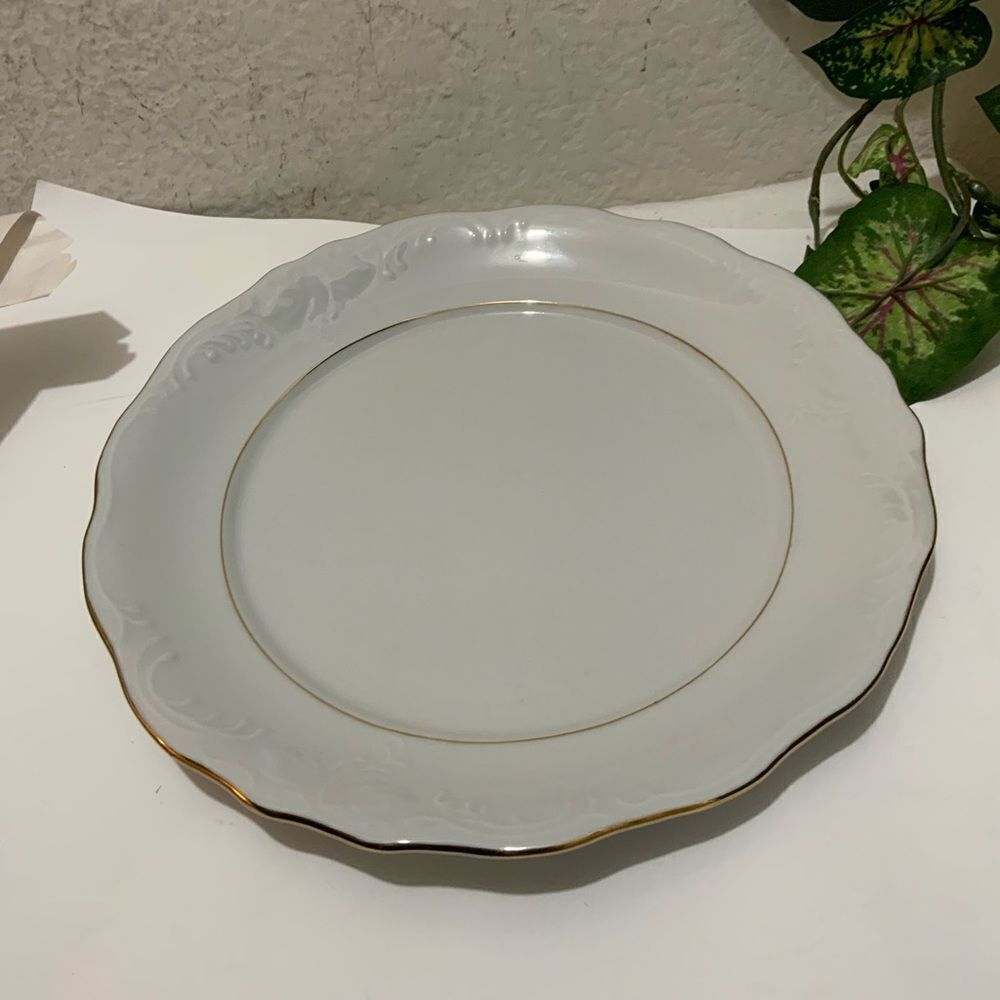 Vintage Tienshan Fine Porcelain Elegance Gold Trimmed Embossed Plate ~10 1/2"G13